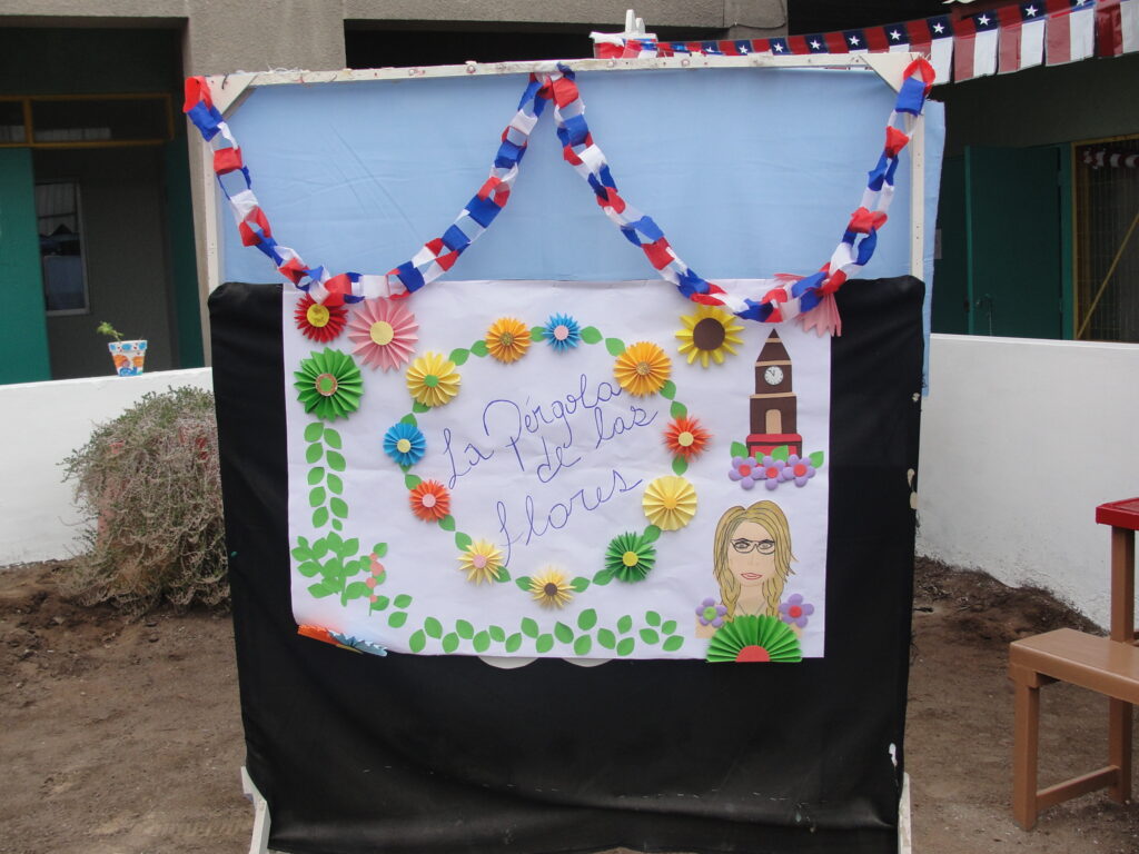 CDT Elena Caffarena celebró Fiestas Patrias con presentación de La Pérgola de las Flores