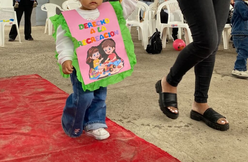 Sala Cuna Capullitos de Ternura CORFAL celebró Día de la Niñez con “Desfile de los Derechos”